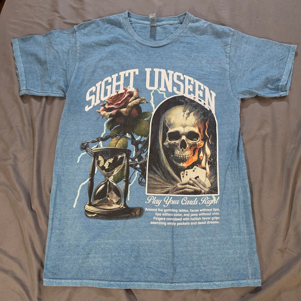 Sight Unseen Play Your Cards Right Skull Graphic T-Shirt Blue Large Gildan